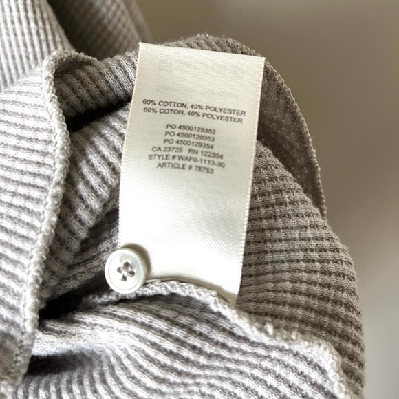 The Group Babaton Aritzia Long Sleeve Waffle Knit Top - Oversized - Light Grey - Picture 5 of 8